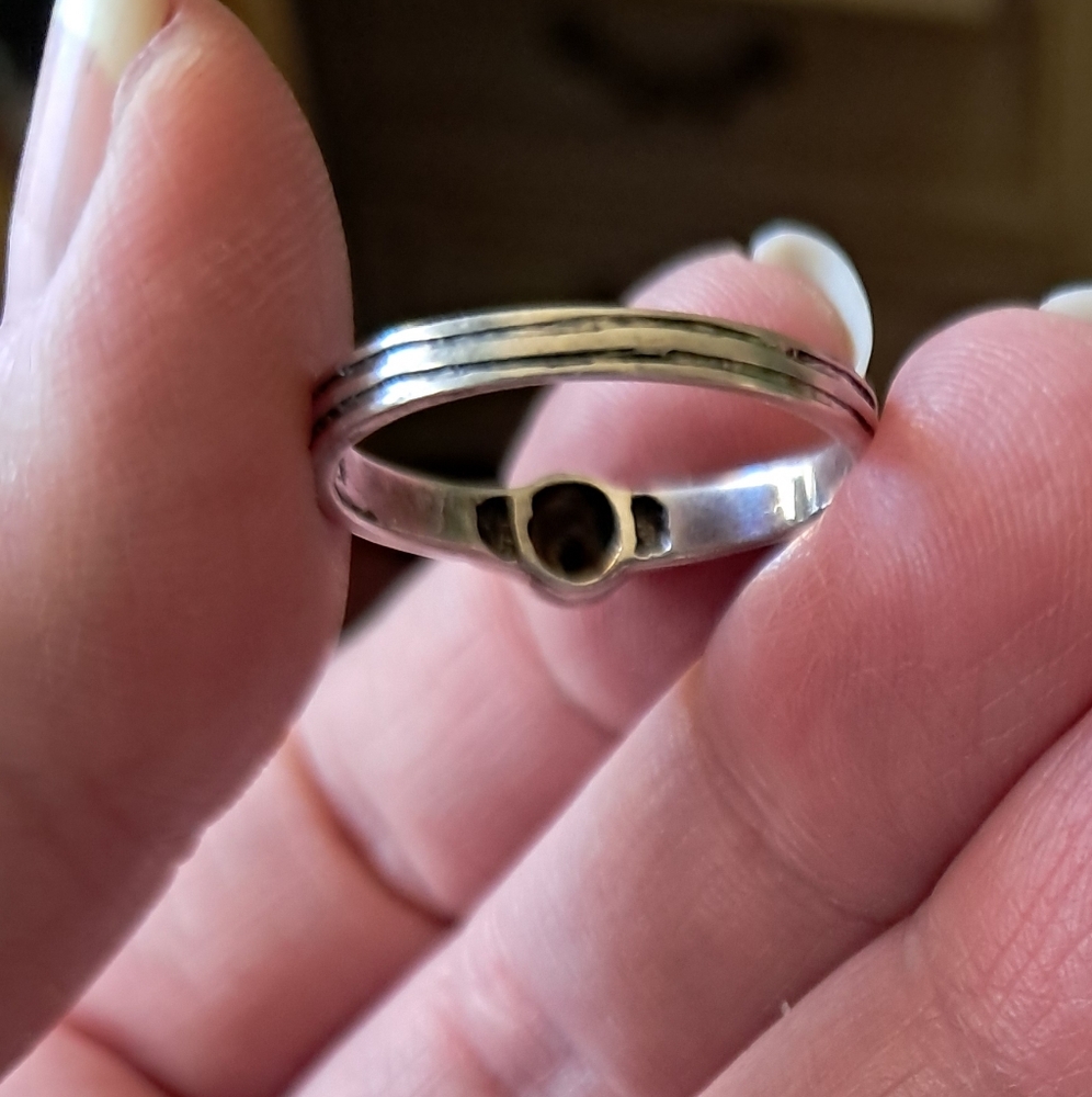 Vintage Sterling Silver Onyx Simple Unisex Ring Band Size 8.5 - Picture 7 of 10